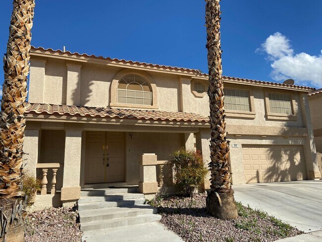 Building Photo - This great home with available with 3 car ...