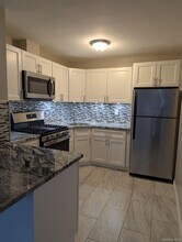 Building Photo - 9 C Hemlock Dr