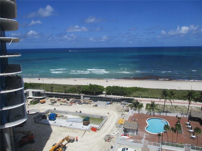 Foto del edificio - 5313 Collins Ave