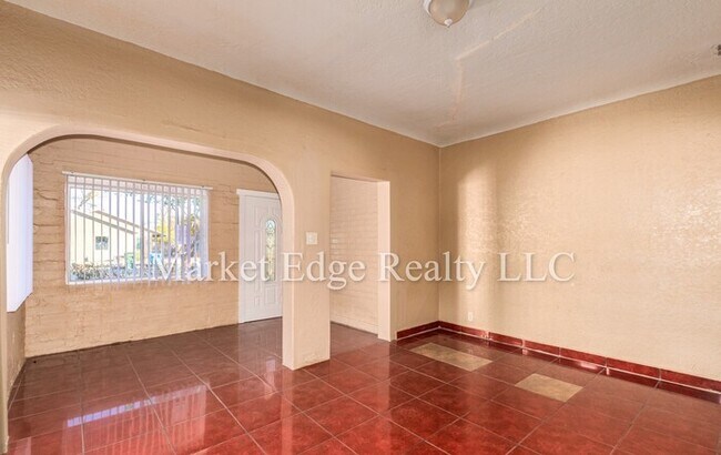 Building Photo - 2226 N 22nd St