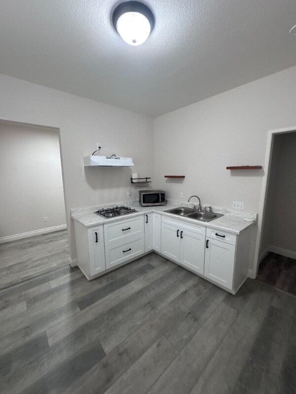 Foto del edificio - 27028 Early Dawn Rd
