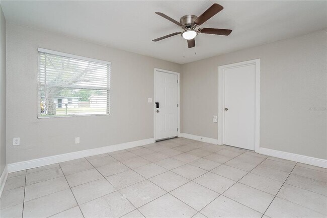 Foto del edificio - 4423 73rd St N