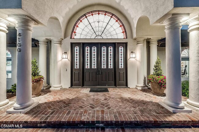 Foto del edificio - 4100 Valley Spring Dr