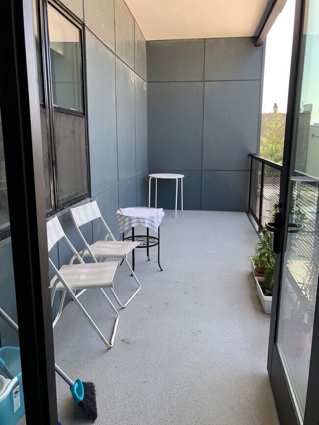 Foto del edificio - 909 W Montana St