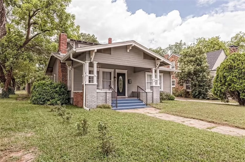 Primary Photo - 2627 Fort Ave