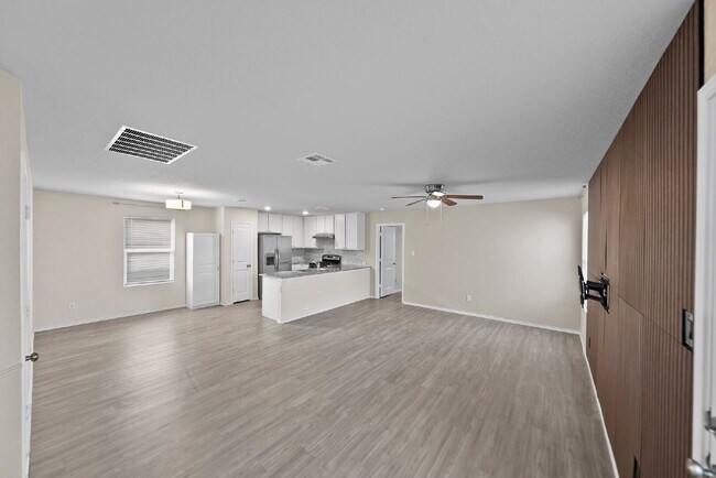 Building Photo - Stylish One Story Living with Modern Upgrades and Resort Style Amenities