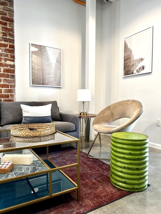 Foto del edificio - 801 Magazine St
