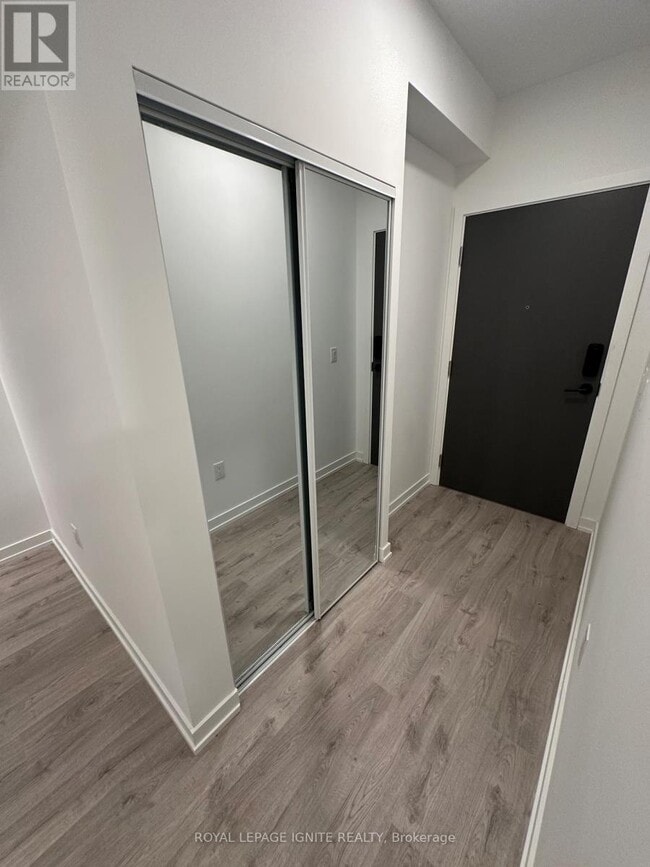 Photo du bâtiment - 9763 Markham Rd