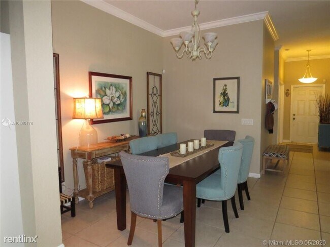 Foto del edificio - 4 br, 2 bath House - 1010 Daisy Ln