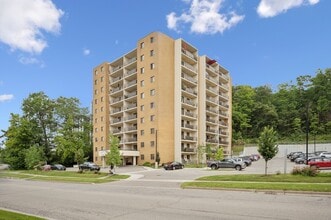 Building Photo - Green Valley Tower