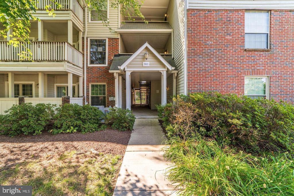 Primary Photo - 3903 Penderview Dr