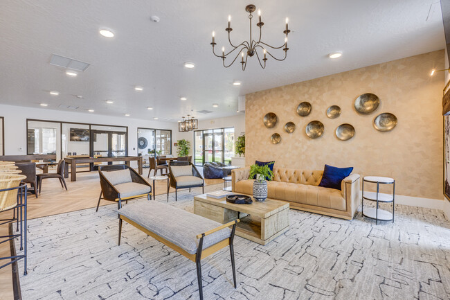 Resident Lounge - Aria Townhomes & Apartments