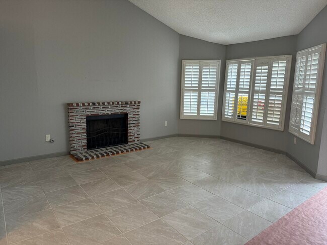 Building Photo - 5232 Karling Pl