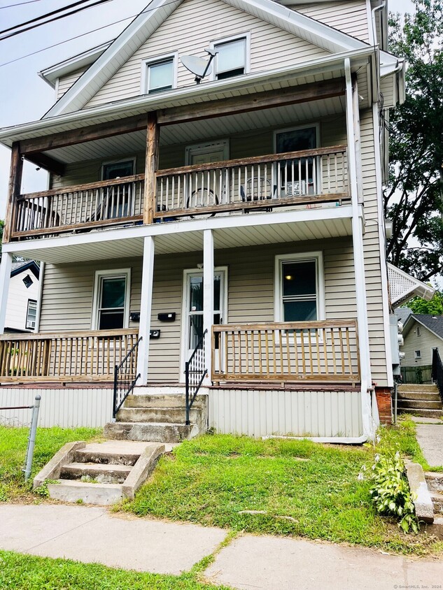 Primary Photo - 11 Putnam St