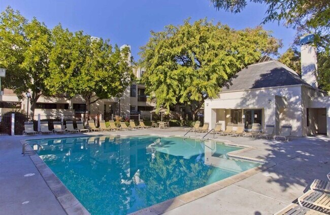 Pool/ Gym - 2218 River Run Dr