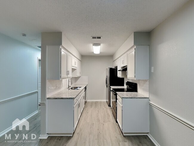 Foto del edificio - 6518 Oak Forest Ct