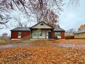 Building Photo - 12315 E 44th Terrace