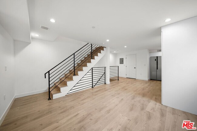 Building Photo - 169 S Hoover St