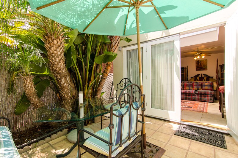 Foto principal - 16857 Sunset Blvd