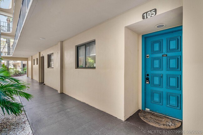 Foto del edificio - 5190 Las Verdes Cir