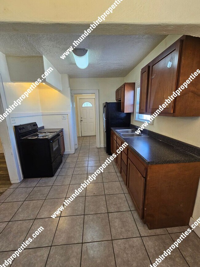 Foto del edificio - 1618 Coal Ave SE