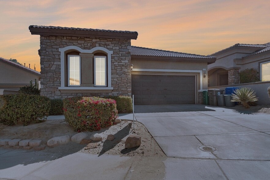 Primary Photo - 82833 Odlum Dr