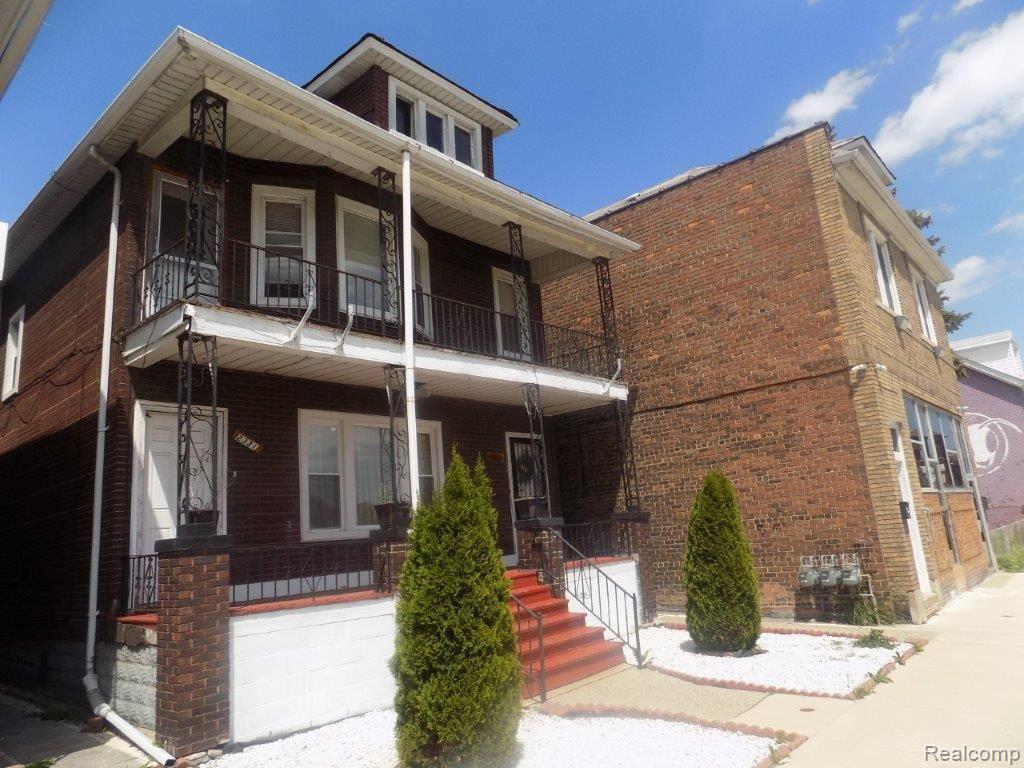 Primary Photo - 2331 Caniff St