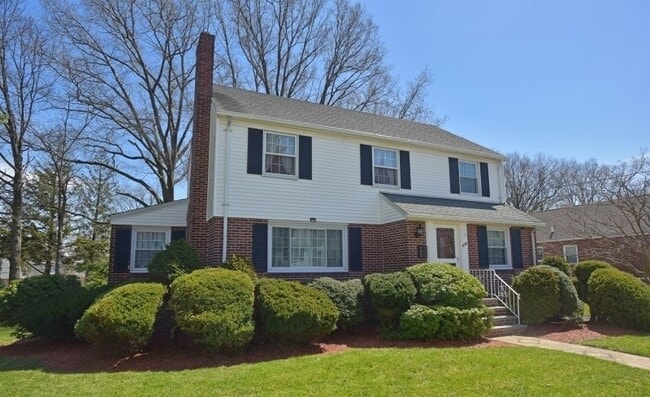 Frente - 1259 Grandview Ave