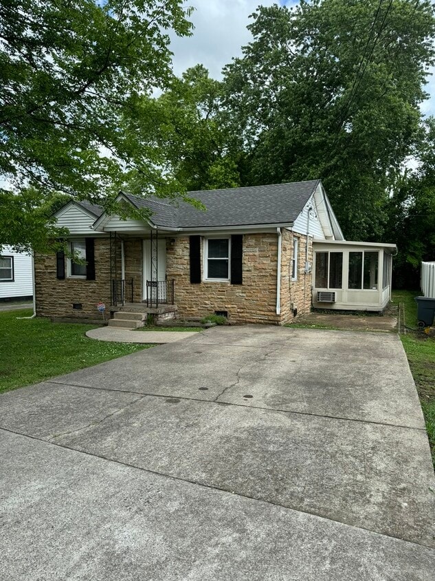 Photo - 1810 28th Ave N (Nashville, TN)
