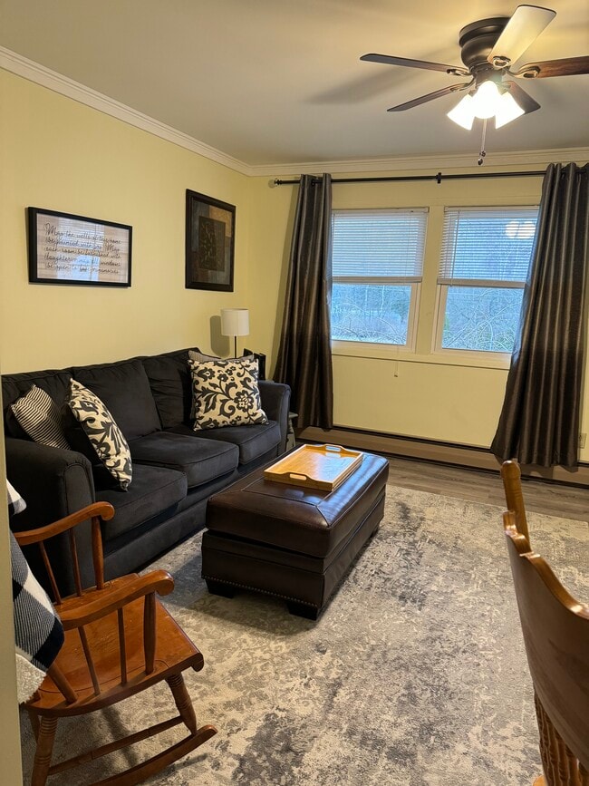 Building Photo - 1429 South Ave