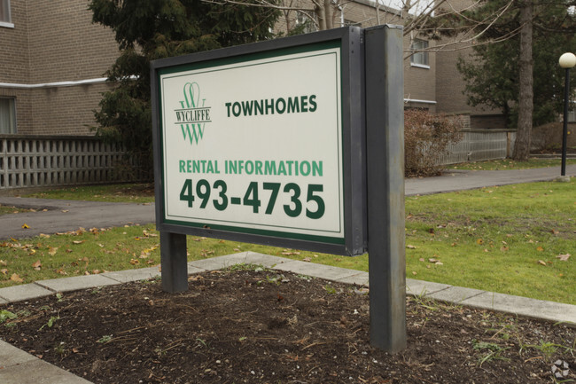 Building Photo - Wycliffe Hill Townhomes