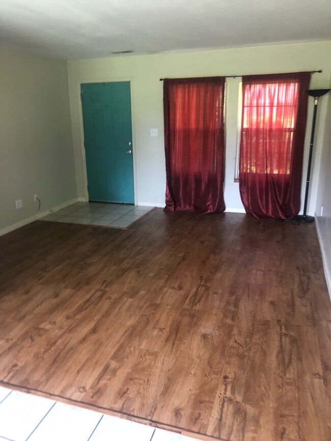 Building Photo - 11824 E Cypress Dr
