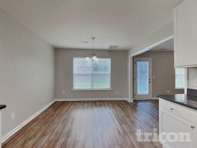 Foto del edificio - 851 Red Oak Tree Dr