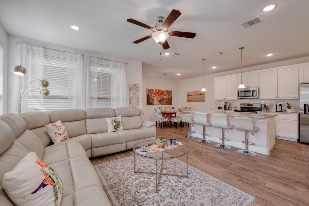 Foto principal - 620 Parkline Dr