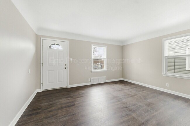 Foto del edificio - 3360 Edgeworth St