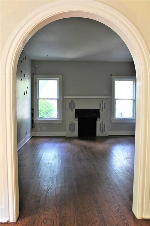 Primary Photo - 3924 Hawthorne Ave