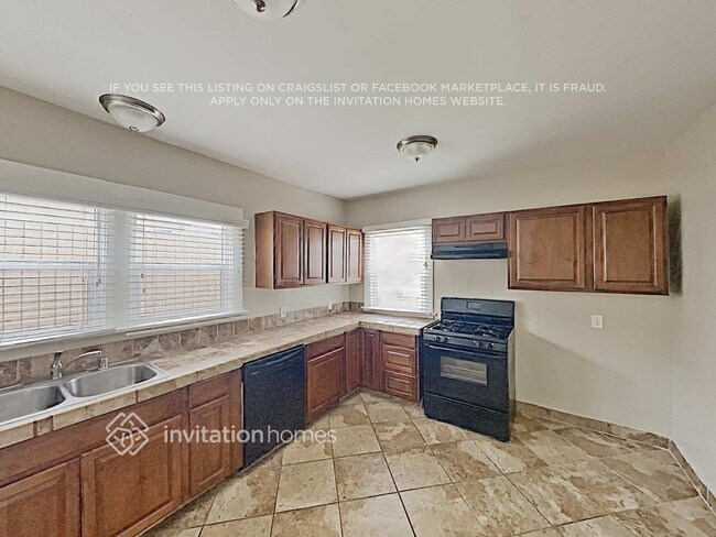 Foto del edificio - 1025 W 12th St