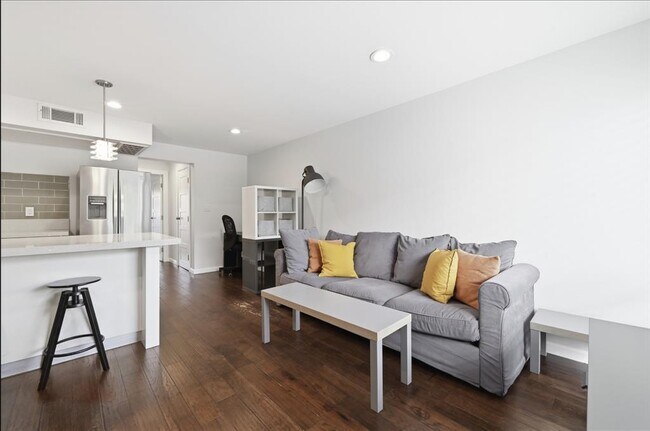 Foto del edificio - 3110 Red River St