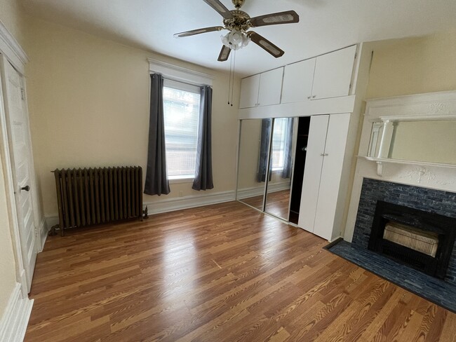 Bedroom - 341 S Aiken Ave