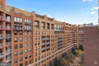 Building Photo - 616 E St NW