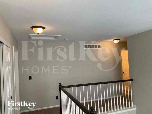 Building Photo - 4725 Pasadena Way