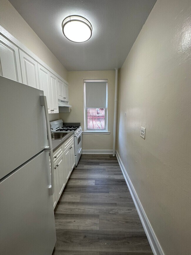 Foto del edificio - 8871 20th Ave