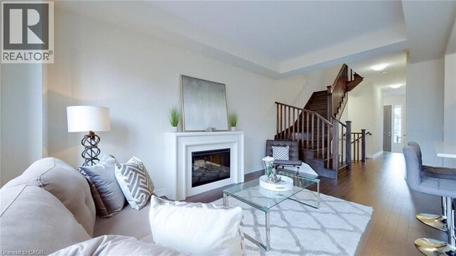 Building Photo - 13 Gloria St.