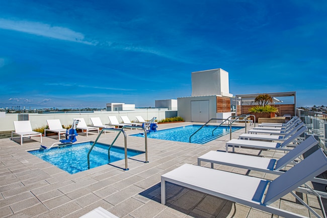 Interior Photo - 1550 Lincoln Boulevard Santa Monica, CA 90401