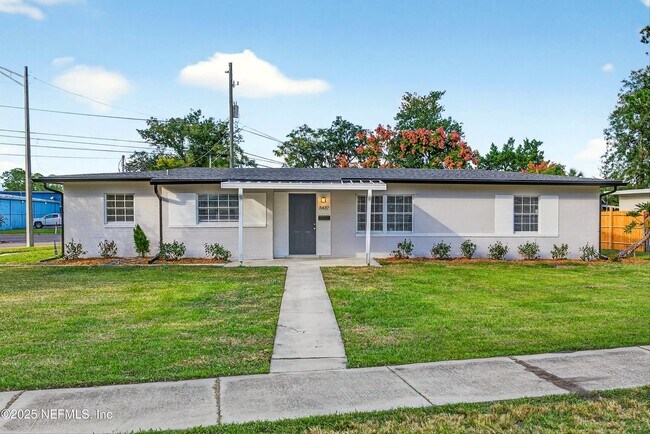 Foto del edificio - 5437 Attleboro St