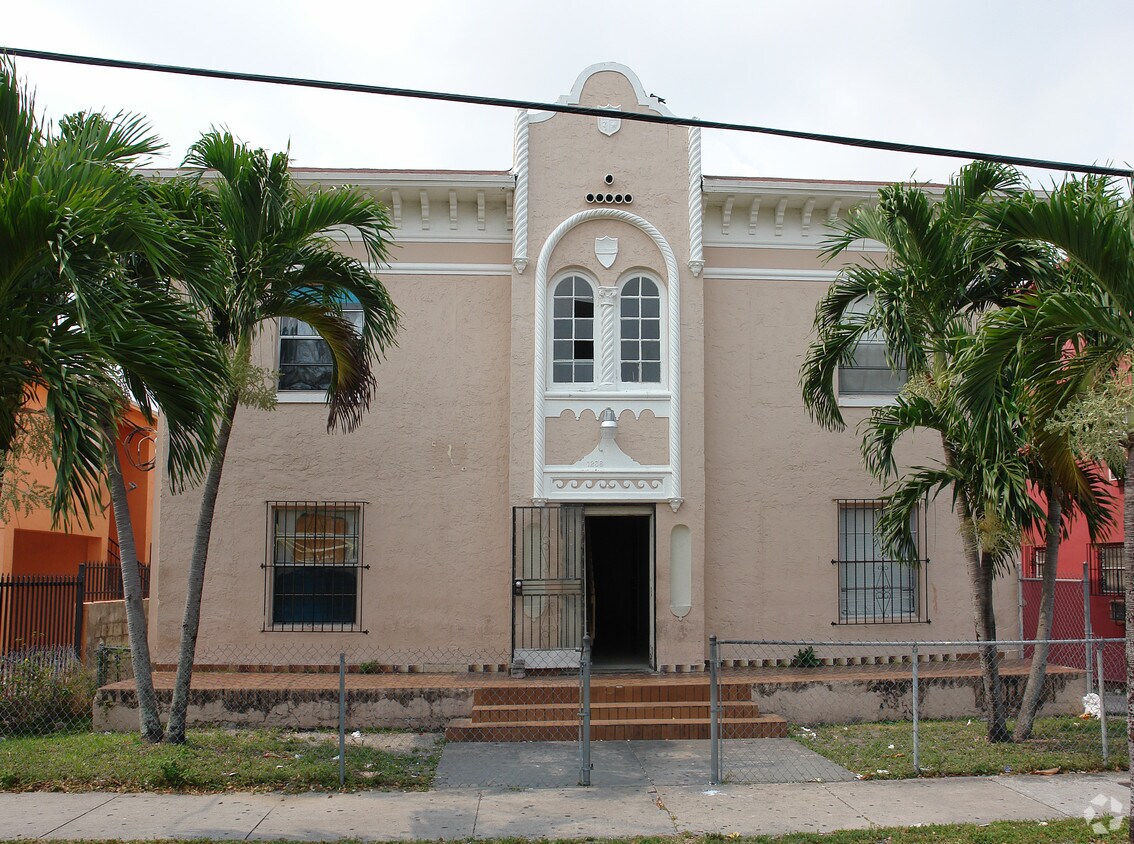 Primary Photo - 1236 NW 6th St