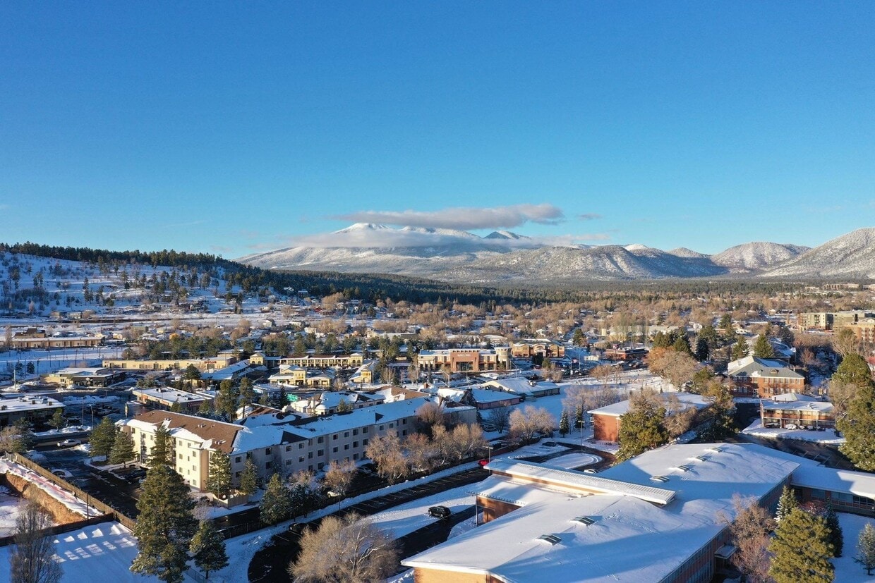 Primary Photo - Santa Fe
