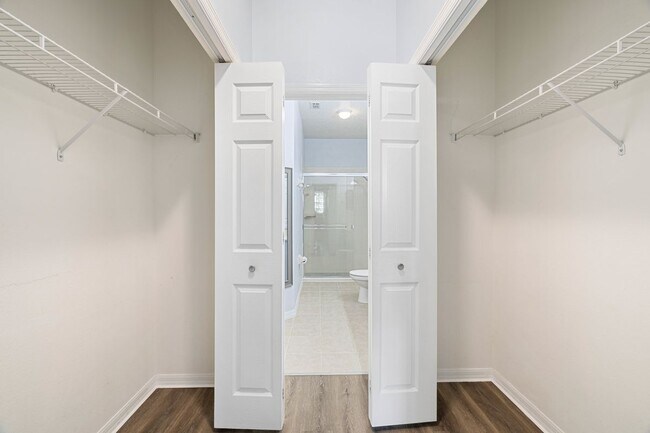 Foto del edificio - 7519 Bliss Way