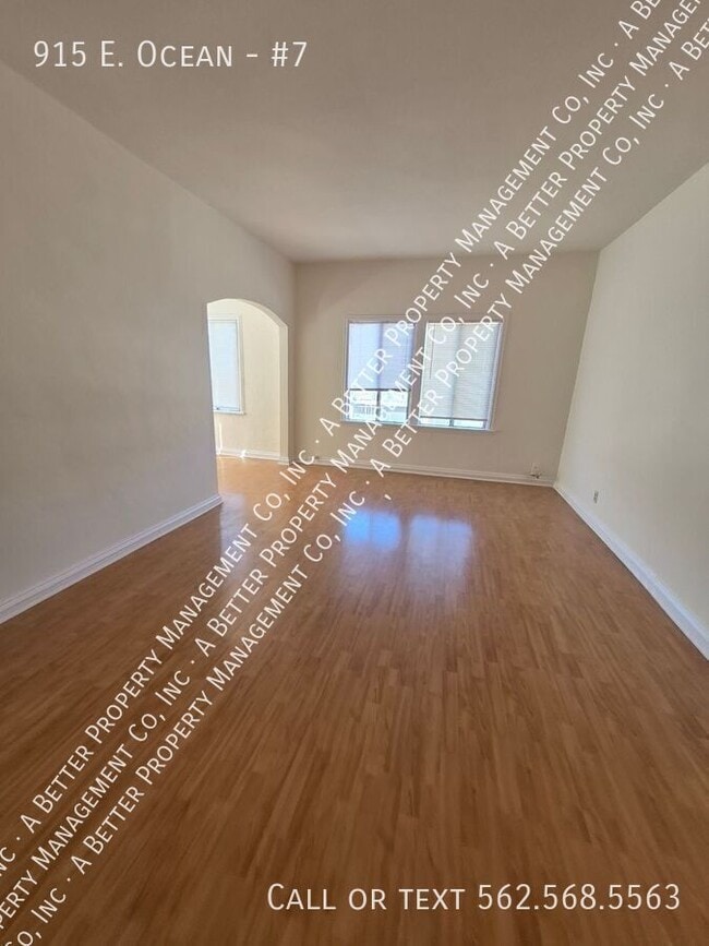 Building Photo - 915 E Ocean Blvd