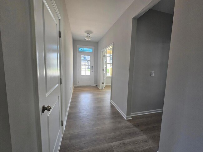 Building Photo - 3127 Armeria Dr